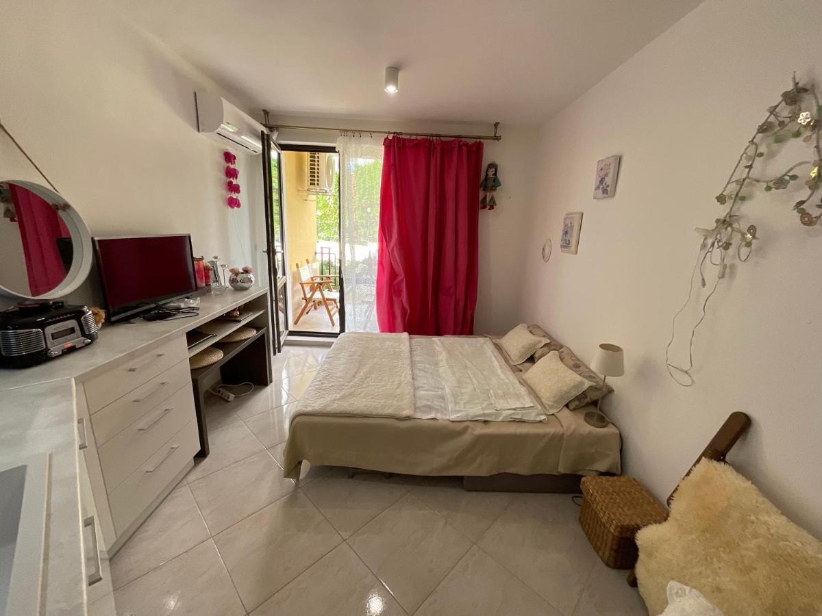 Horizon Apartament Gut Sveti Vlas Bagian luar foto
