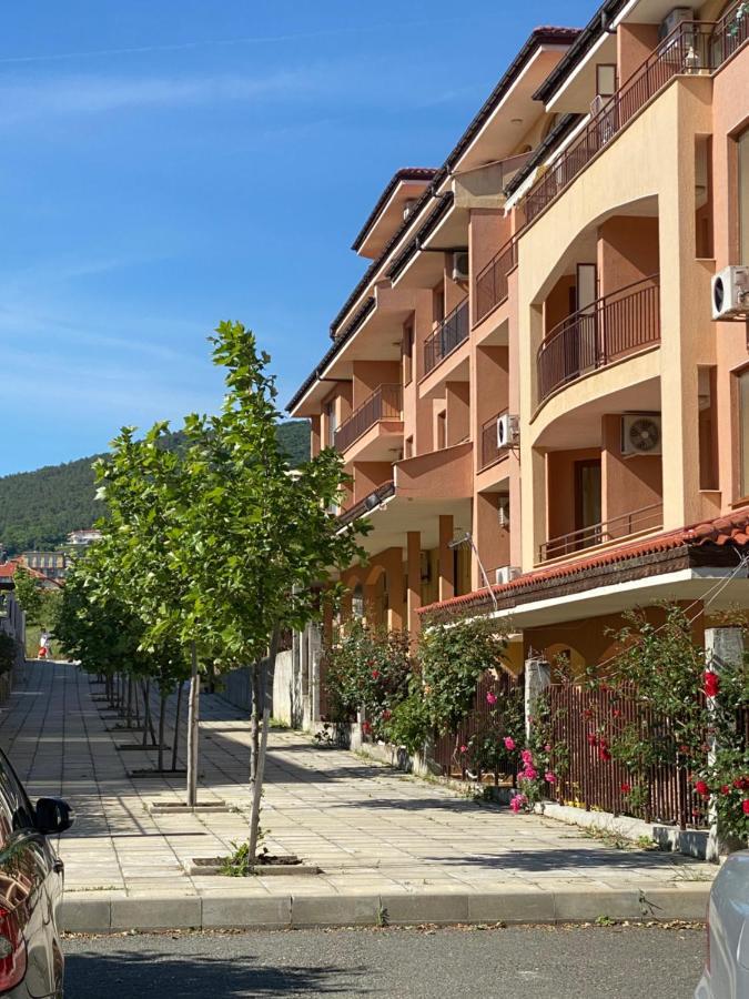 Horizon Apartament Gut Sveti Vlas Bagian luar foto