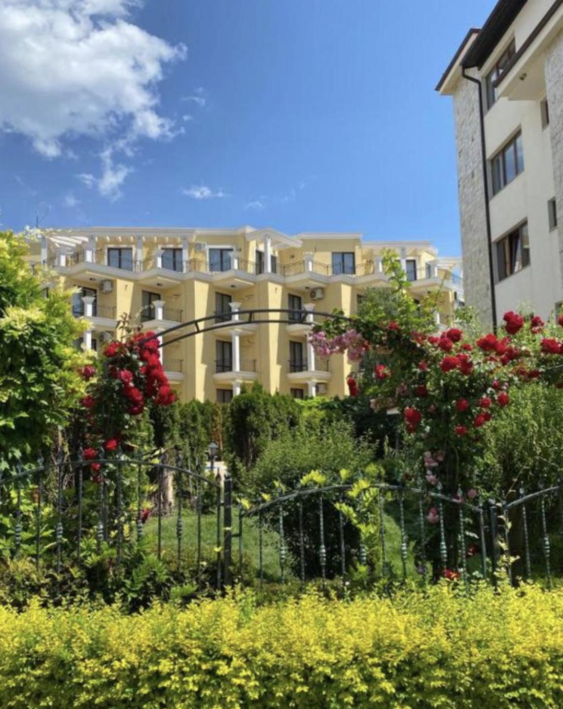 Horizon Apartament Gut Sveti Vlas Bagian luar foto